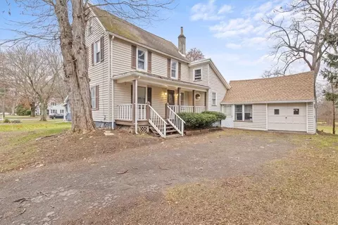 346 Westside Dr, Gates, NY 14624