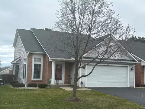42 Amberwood Pl, Greece, NY 14626
