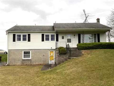 1058 Neider Rd, Phelps, NY 14532