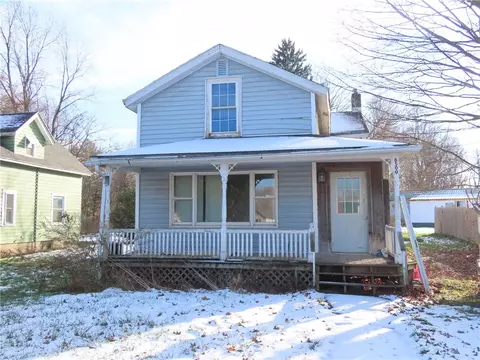 8500 Ridge Rd, North Rose, NY 14516