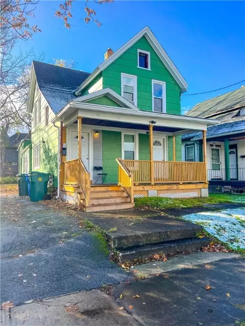 35 Danforth St, Rochester, NY 14611