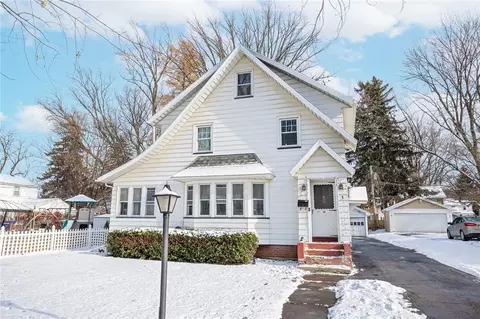 1 Ellis Dr, Gates, NY 14624
