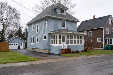99 Jefferson St, Warsaw, NY 14569