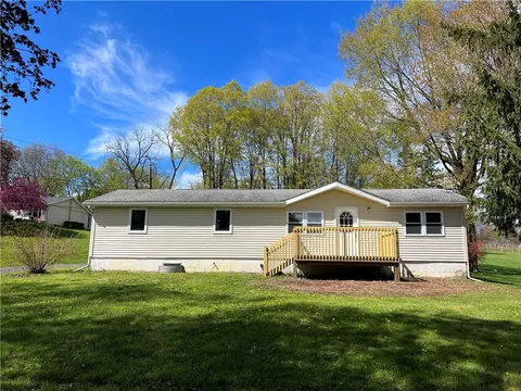 27 Millard St, Starkey, NY 14837