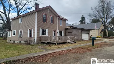 117 Miller St, Sherman, NY 14781