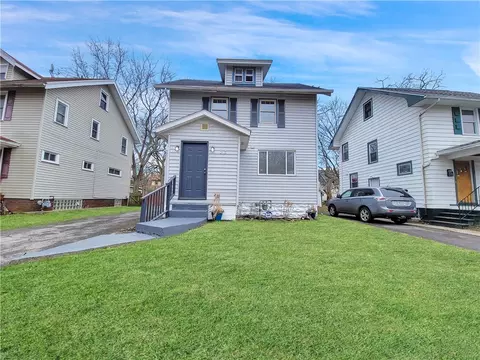 25 Devonshire Ct, Rochester, NY 14619