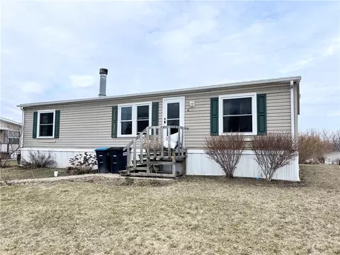 18 Morgan Run, Manchester, NY 14432