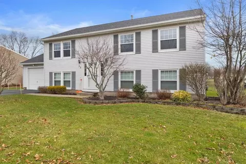 52 Brewerton Dr, Ogden, NY 14624