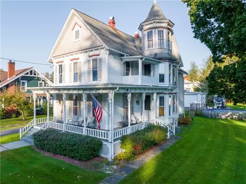 42 N Main St, New Berlin, NY 13411