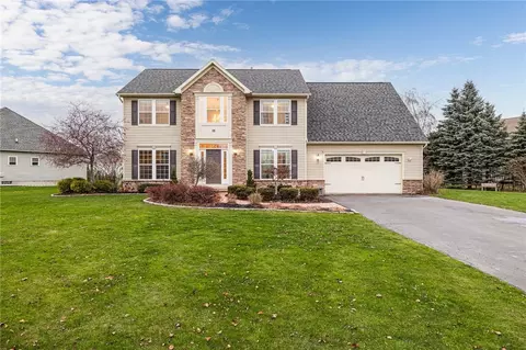 28 Bryden Park, Webster, NY 14580