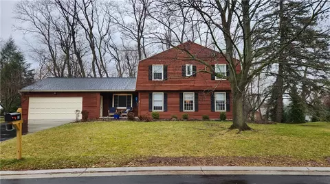98 Selborne Chase, Perinton, NY 14450