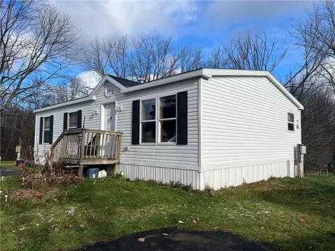 5651 Lot Apt 28 Van Lare Rd, Sodus, NY 14589