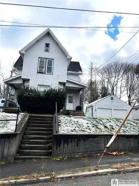 12 Partridge St, Jamestown, NY 14701