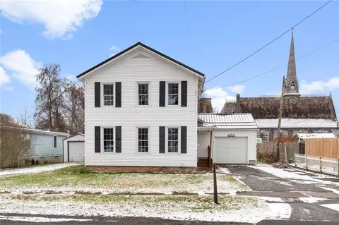 102 Elisha St, Waterloo, NY 13165