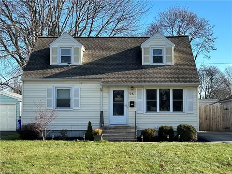 96 Ridgewood Rd, Greece, NY 14626