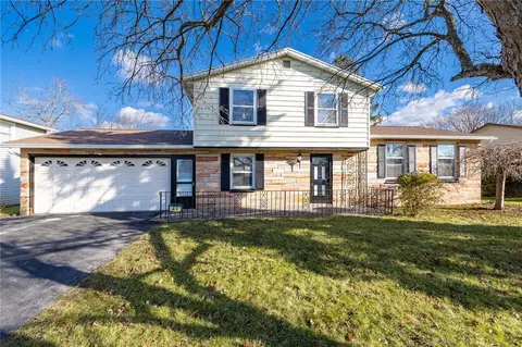 44 Riviera Dr, Gates, NY 14624