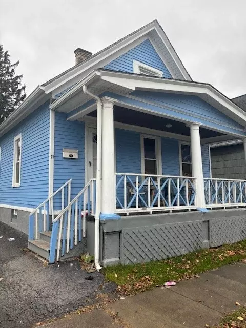 71 Flower St, Rochester, NY 14621