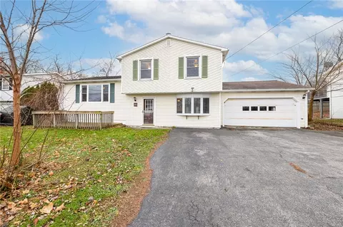 185 Cadillac Ave, Gates, NY 14606