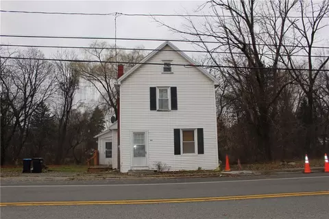 1482 Stone Rd, Greece, NY 14615