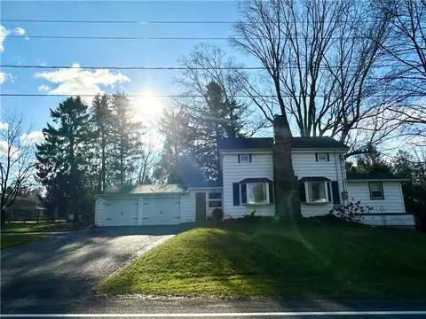 4337 Canal Rd, Ogden, NY 14559