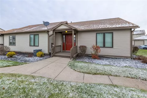 56 Harrier Cir, Rochester, NY 14623