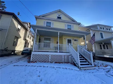 136 Woodlawn Ave, Auburn, NY 13021