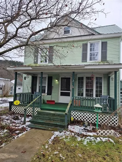 2 Poplar Ave, Hartwick, NY 13348