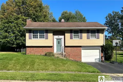 61 Collins Ave, Jamestown, NY 14701