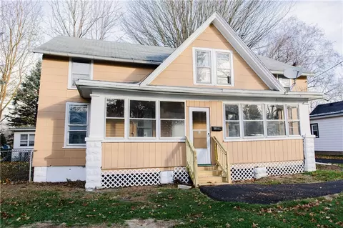 44 Broderick Dr, Irondequoit, NY 14622 photo 3