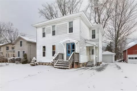 4 Smith St, Sodus, NY 14551