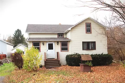 16230 E Lee Rd, Holley, NY 14470