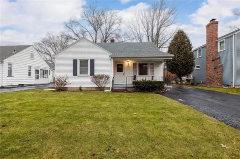 376 Colebourne Rd, Rochester, NY 14609