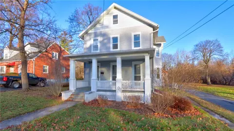 422 William St, Geneva, NY 14456