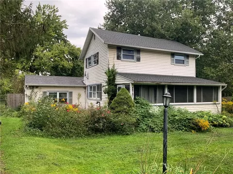 4810 Upper Holley Rd, Holley, NY 14470
