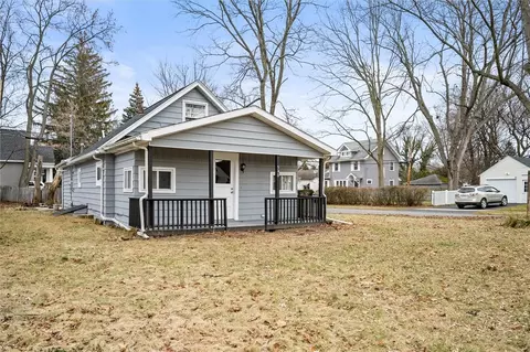 540 Eaton Rd, Irondequoit, NY 14617 photo 4