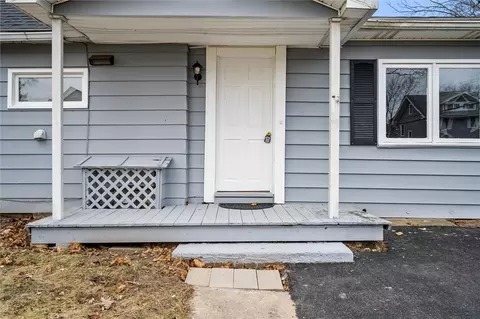 540 Eaton Rd, Irondequoit, NY 14617 photo 5