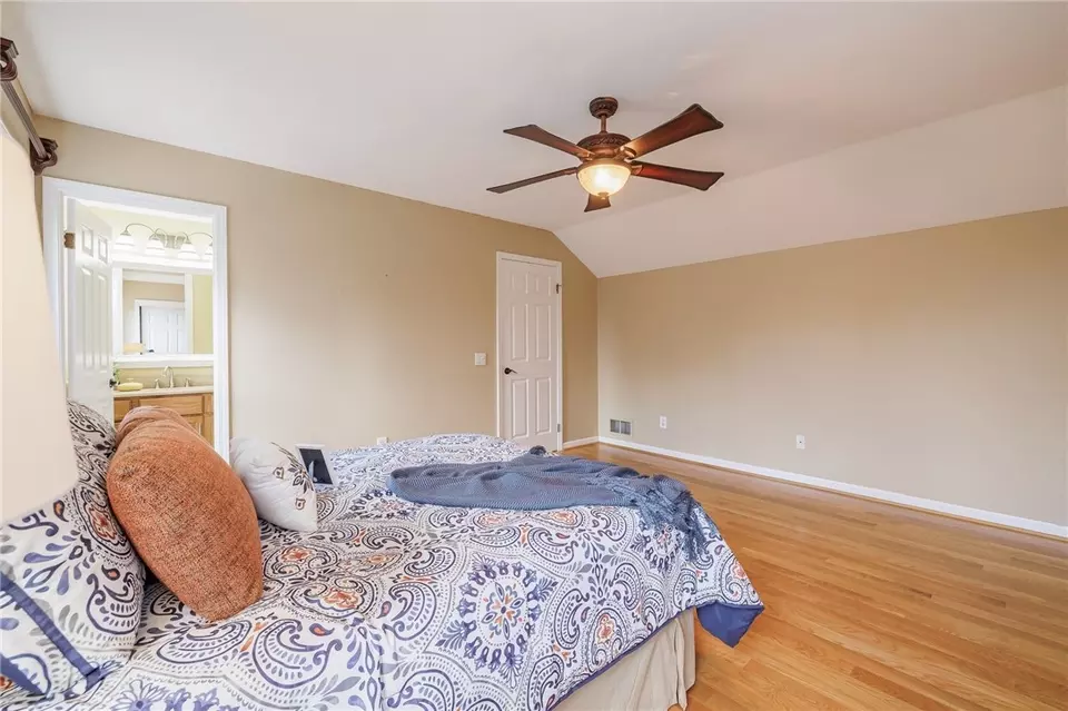  896 Sagamore Way, Victor, NY 14564 photo 27