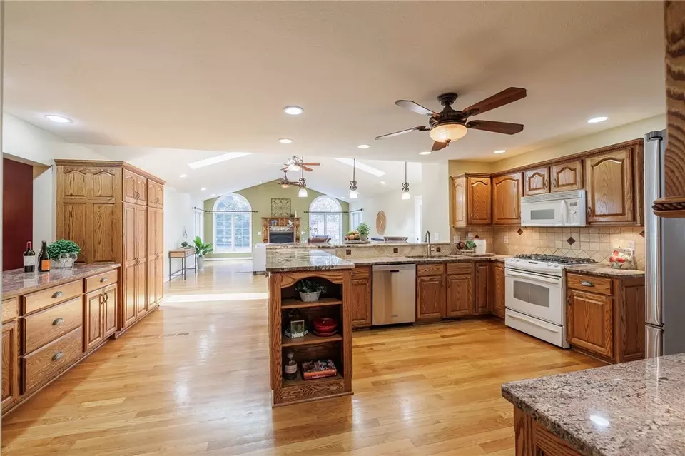  896 Sagamore Way, Victor, NY 14564 photo 11