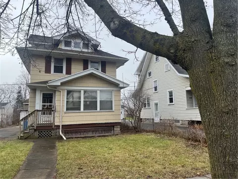 67 Kingsboro Rd, Rochester, NY 14619