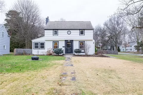 39 Branford Rd, Rochester, NY 14618