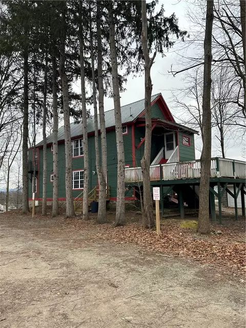 95 12 Main St, Oneonta, NY 13820