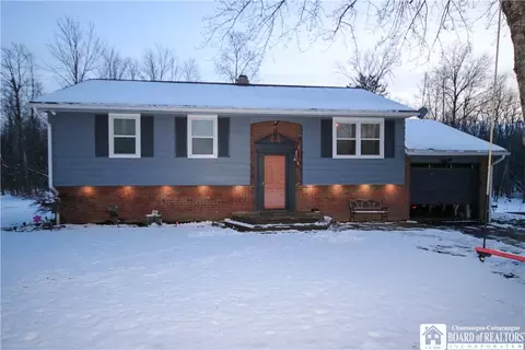 352 E Virginia Blvd, Jamestown, NY 14701
