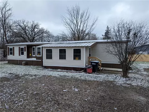 3204 Smith Rd, Canandaigua, NY 14424