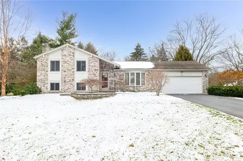 801 Hightower Way, Webster, NY 14580