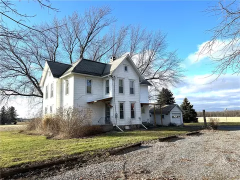 2010 Bellona Station Rd, Benton, NY 14527