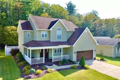 54 Schoolhouse Ln, Oneonta, NY 13820