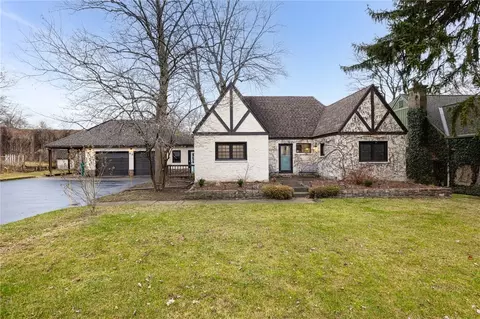 89 Kirk Dr, Brighton, NY 14610