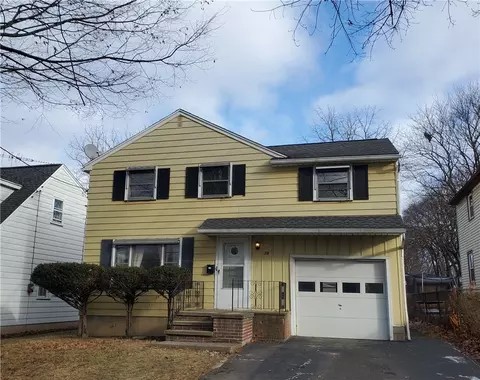 72 Robin St, Rochester, NY 14613