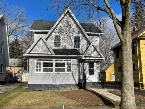 28 Dorbeth Rd, Rochester, NY 14621