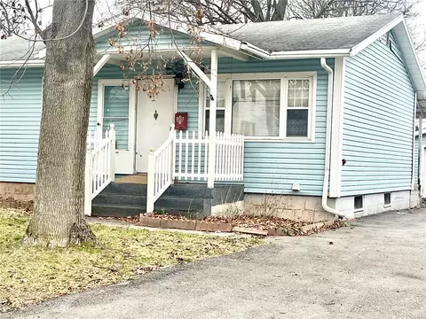 329 W Sherman Ave, Arcadia, NY 14513
